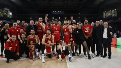 Везенков и "Олимпиакос" се класираха за Финалната четворка на Евролигата