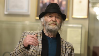 България се прощава с легендарния Боян Радев