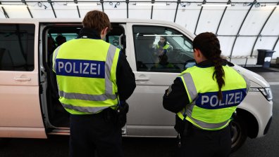 Крайнодясното насилие в Германия нараства, мишена са гейове и мигранти