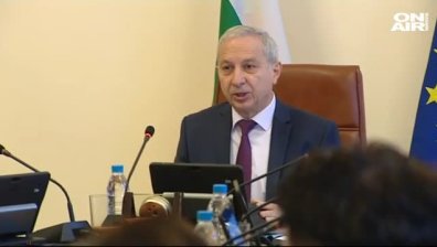 Герджиков похвали министрите за "добрата организация на изборите"