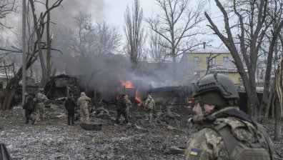 Путин пристигна и руските войски засилиха натиска в Източна Украйна