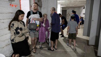 Българи в Израел търсят посолството ни, чакат сигнал да влязат в бомбоубежищата