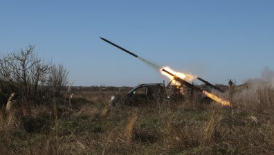 6 убити и 11 ранени при украински обстрел в контролирания град Донецк