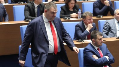 Делян Пеевски призова Румен Радев за избори 2 в 1