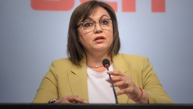 Нинова: Народът се нуждае от пари, за да оцелее, а те тръгнали да купуват самолети