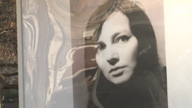 Откриха фотоизложба в памет на Невена Коканова в София