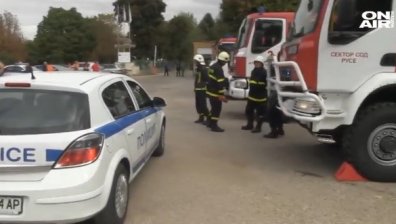 Овладян е пожарът, който избухна във военния завод "Дунарит" 