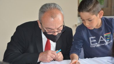 Министър Донев: Децата ни учат как да бъдем по-добри хора