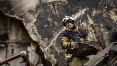 Русия изстреля "Кинжал", отломки от ракета паднаха върху детска болница в Киев