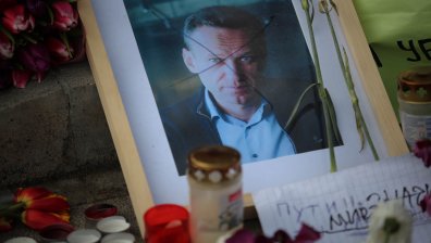 Отхвърлиха жалбата на майката на Навални за неадекватни медицински грижи към него