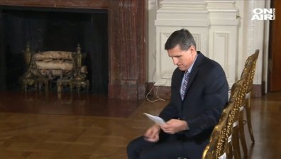 Майкъл Флин подаде оставка