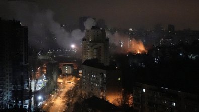 Киев в пламъци: Дронове и ракети убиха човек