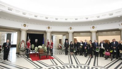 Прощаваме се с акад. Благовест Сендов