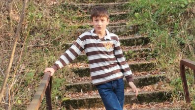 Мистерията се заплита: Майката на Александър се опитала да го изведе от България с фалшив документ