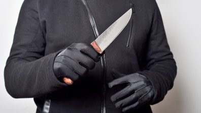 Кървава драма в Буковлък: Мъж уби жена с нож, опита да се самоубие