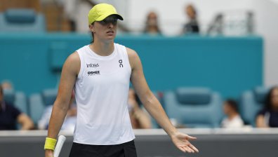 Александра Еала изхвърли Ига Швьонтек на четвъртфиналите в Маями