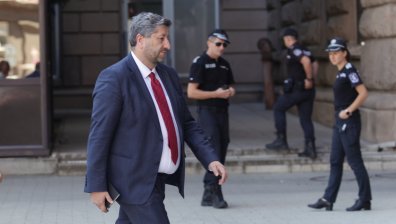 Неочакван обрат - изборите тропат на вратата след записа на Христо Иванов