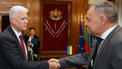 България дава 350 медицински пакета на украинската армия