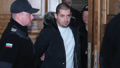 Съдът наложи на обвинения за подкуп Иван Иванов-син домашен арест