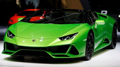 Как Lamborghini се размина със закриването си?