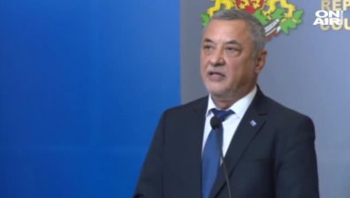 Симеонов разкри: Още преди година получил сигнали срещу Харалампиев