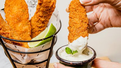 Вкусен сос с фета сирене - подходяща добавка за всяко ястие