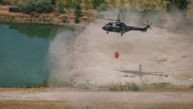 Нови огнища на пожара над Плоски, местните живеят в страх
