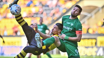 "Ботев" (Пловдив) тресна "Ботев" (Враца) и влезе в Топ 6