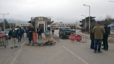 Контраблокада докрай, твърди са превозвачите