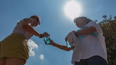 Ще се радваме на слънчева неделя, температурите скачат до над 30&deg;