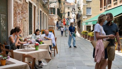 Испания и Италия отбелязват най-бързите темпове на икономически растеж от 40 г.