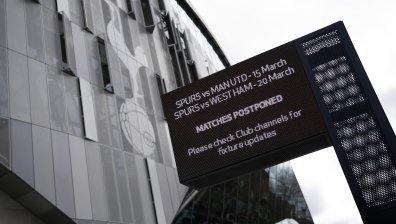 Футболисти на "Тотнъм" с издънка - похвалиха се, че тренират заедно