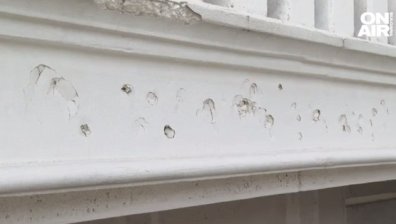 Само игра? Родители на децата стрелци в "Св. Влас" не се трогнали от дупките по фасадата