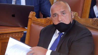Операцията поставя под въпрос явяването на Борисов в парламента