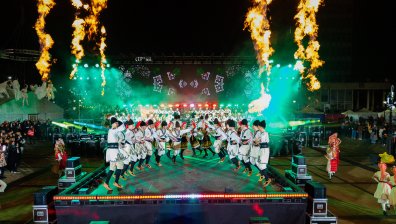 "Сурва 2026": Перник е столица на маскарадните игри (СНИМКИ)