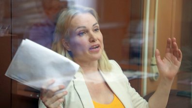 Журналистката Марина Овсянникова е обявена за издирване от руските власти