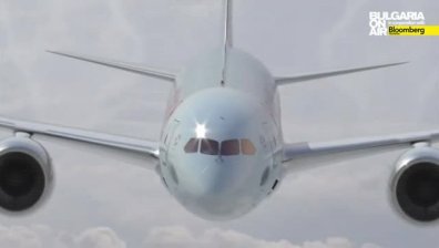 Изтребители на САЩ ескортираха канадски самолет обратно в Торонто