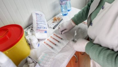 Ампули, спринцовки: Опасни отпадъци са изхвърлени до село край Добрич