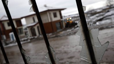 Година след трагедията в Хитрино: Потъват ли парите в пепелта?