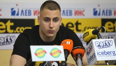 България с втори финалист на Европейското първенство по плуване в Будапеща