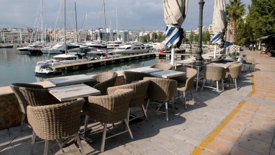 Ново ДДС за безалкохолните напитки в Гърция - 24%, ако си в заведение, 13% - за вкъщи