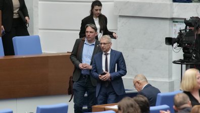 Депутатите изслушват ръководствата на ЦИК и "Информационно обслужване" (СНИМКИ)