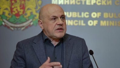 ГЕРБ и ПП-ДБ в остри обвинения за бюджета и Плана за възстановяване