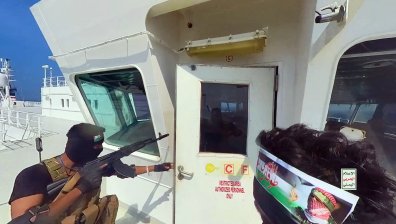 Хутите пуснаха ново видео от пленения кораб с българи на борда