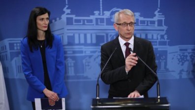 ПП-ДБ и ГЕРБ-СДС изтеглиха политическите лица и се разбраха за консенсусен проектокабинет