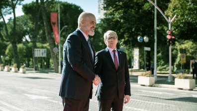 Денков: България има право да налага такса върху вноса и транзита на руски газ