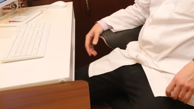 Отказан преглед на бита жена с думите: "В неделя рентгенът не работи"