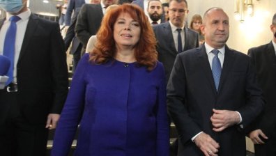 Йотова: Пиарът измести политическите решения, няма битка на идеи