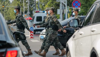 Пекин след визитата на Пелоси: Тези, които си играят с огъня, ще загинат