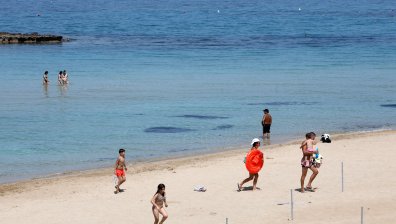 Ръст на заразените с Ковид-19 в Кипър, властите с апел към туристите